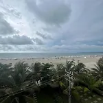 lujoso económico frente al Mar